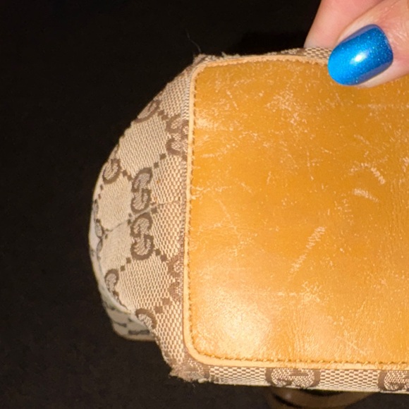 Gucci Beige Monogram Tote Bag - Picture 5 of 9